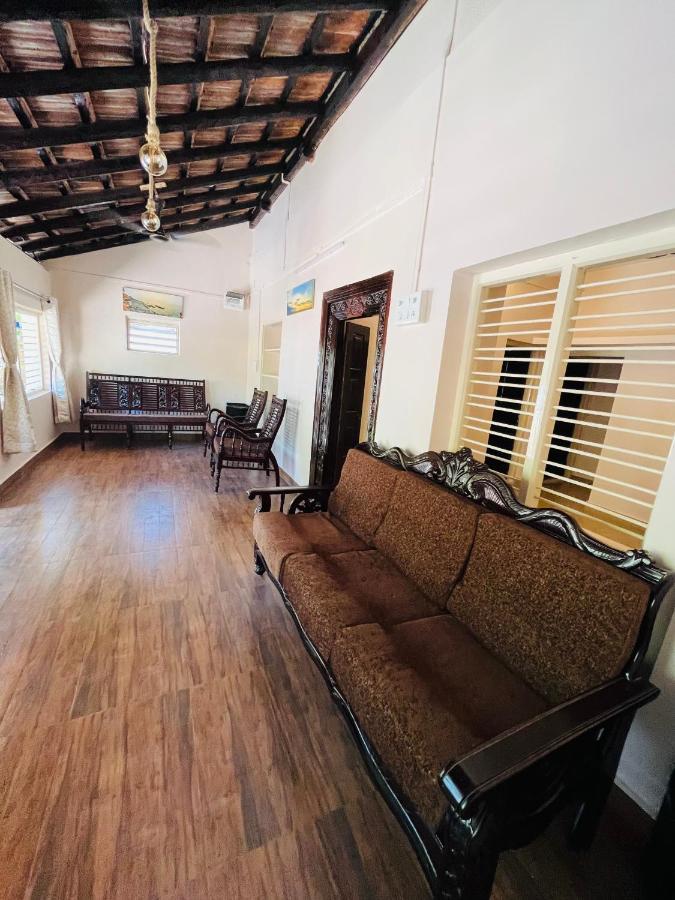 Gokarna Junction - A Vintage Homestay ภายนอก รูปภาพ